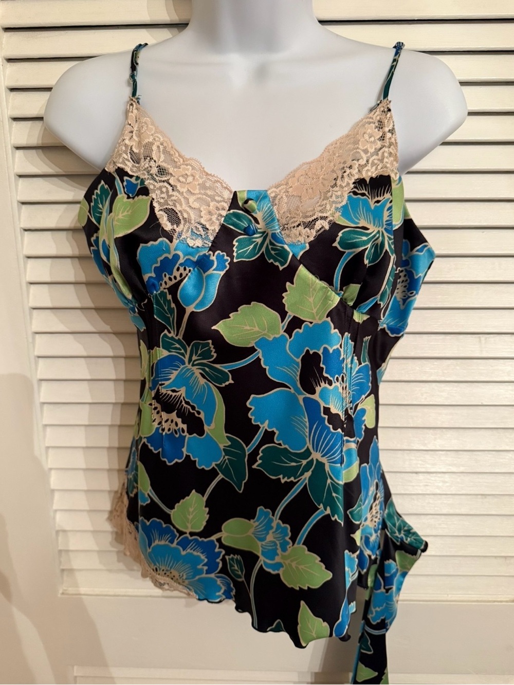 Vtg. Y2KMixIt Floral Top size Medium